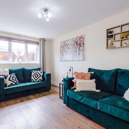 Charming 3-Bed Cottage In Chester, Ideal For Families & Workers, Free Parking - Sleeps 7 Exterior foto