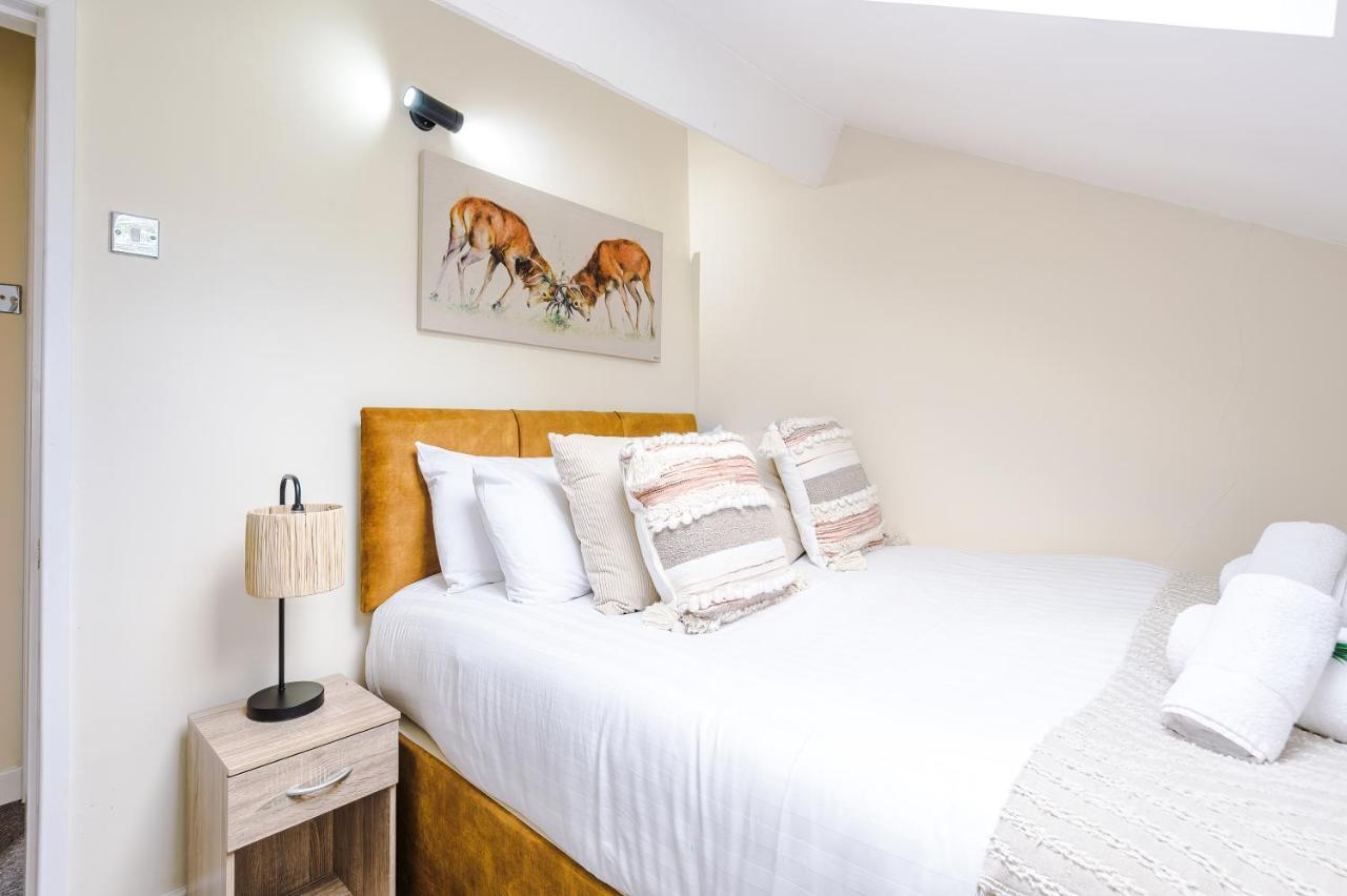 Charming 3-Bed Cottage In Chester, Ideal For Families & Workers, Free Parking - Sleeps 7 Exterior foto